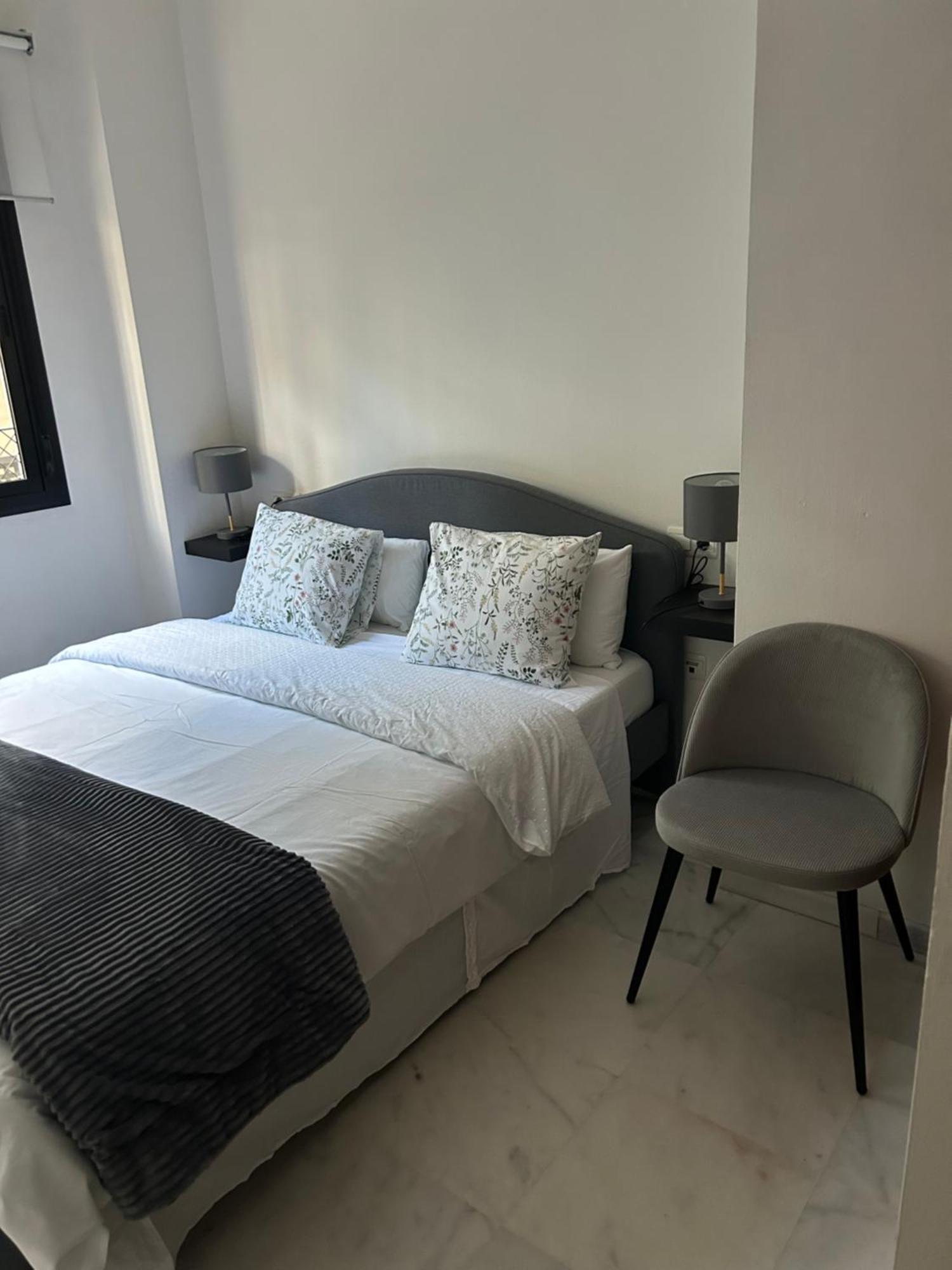 Proximo Al Centro De 2 Con Piscina.