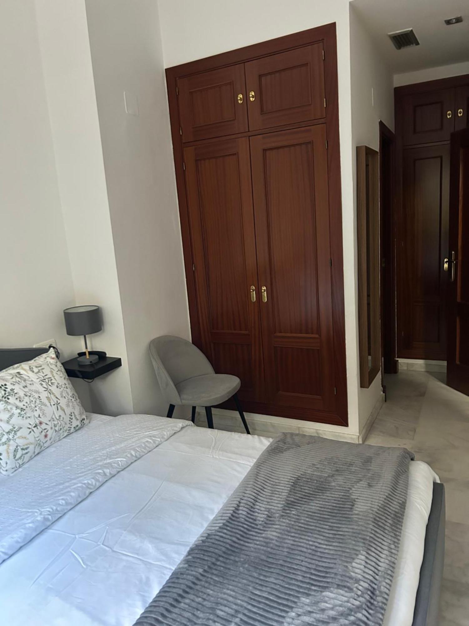 Proximo Al Centro De 2 Con Piscina. * Séville